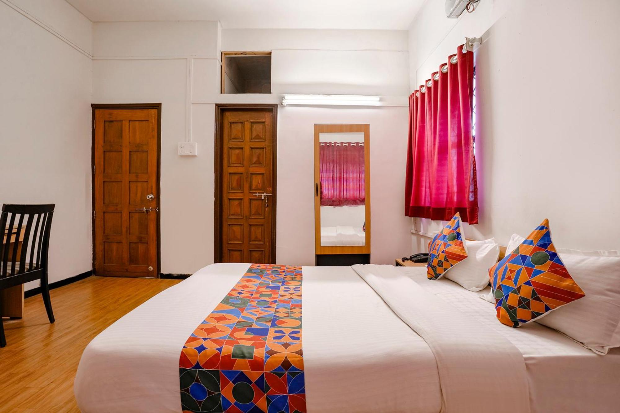 Fabhotel Saubhagya Inn 나식 외부 사진