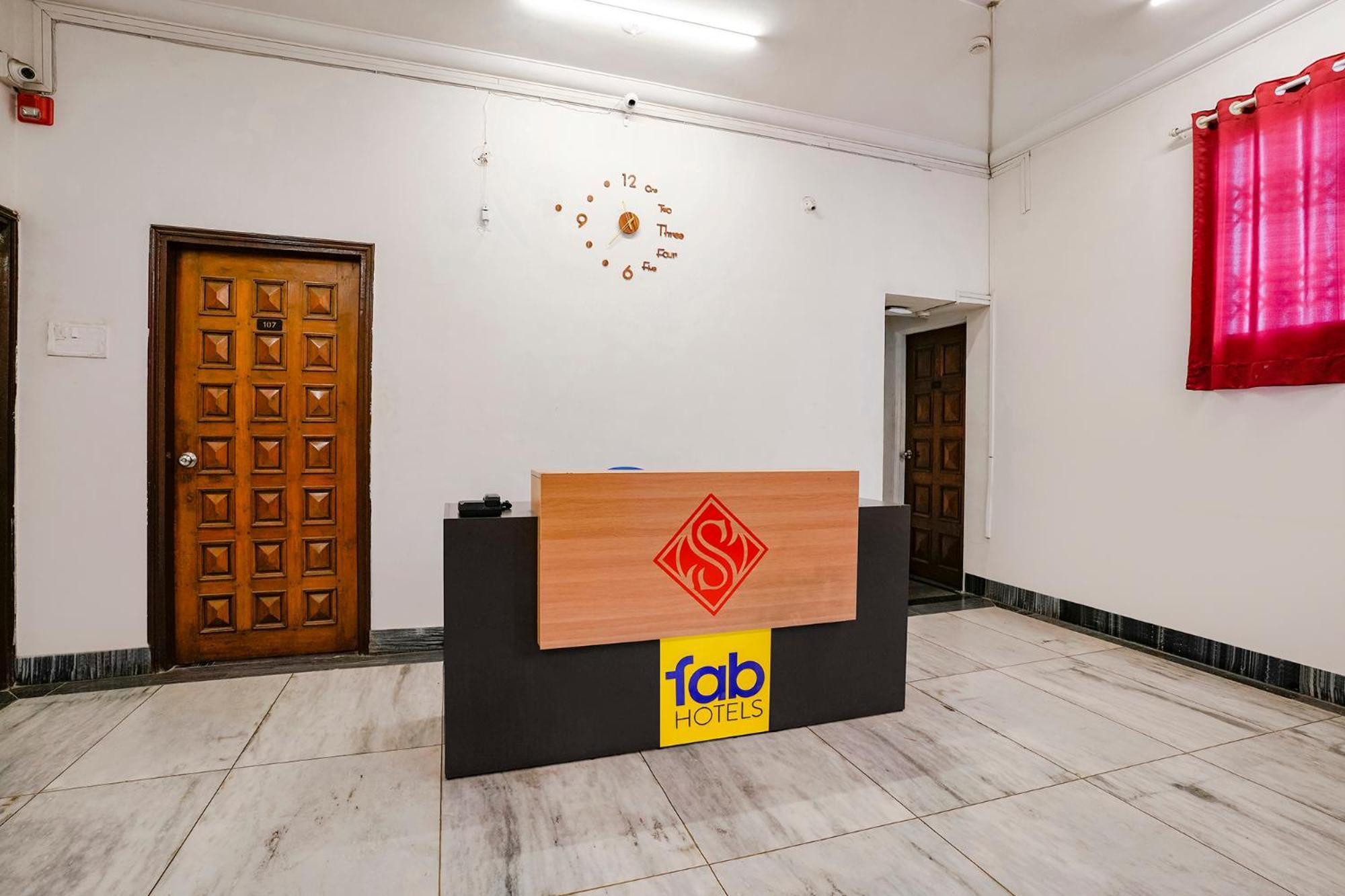 Fabhotel Saubhagya Inn 나식 외부 사진